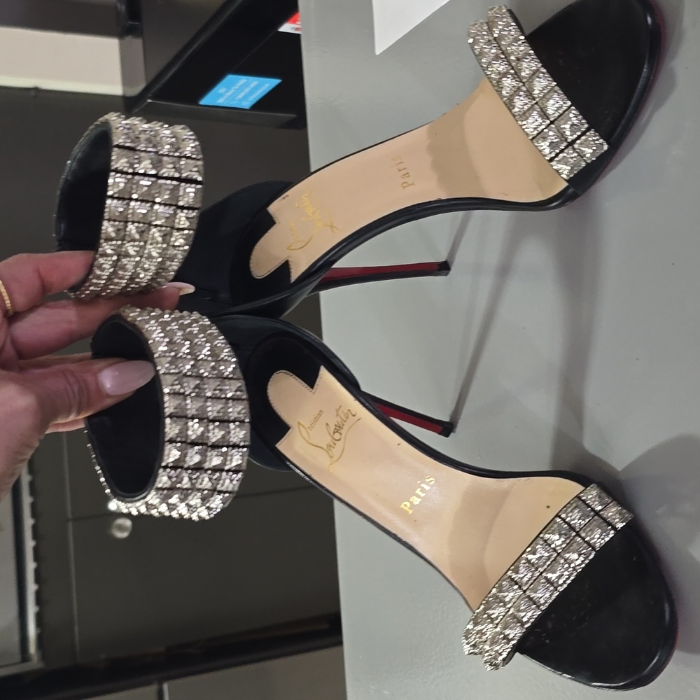 Authentic Christian Louboutin Priyadora 100 37½ Fits 7½/8
